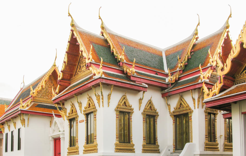4-ngoi-chua-khac-du-khach-nen-ghe-khi-du-lich-thai-vao-mua-he