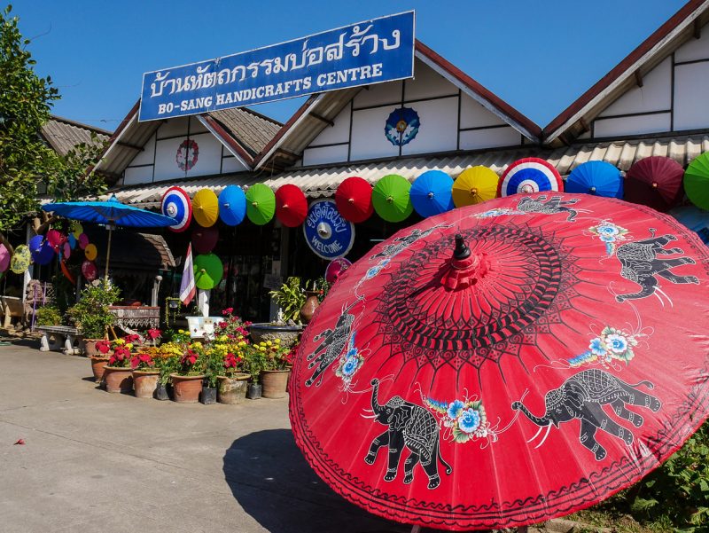 5-dia-diem-du-lich-hap-dan-tai-thai-lan