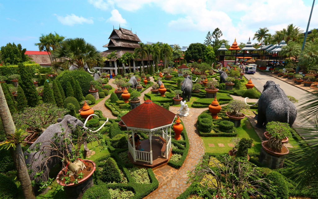 du-lich-thai-lan-ghe-tham-vuon-thuc-vat-nong-nooch