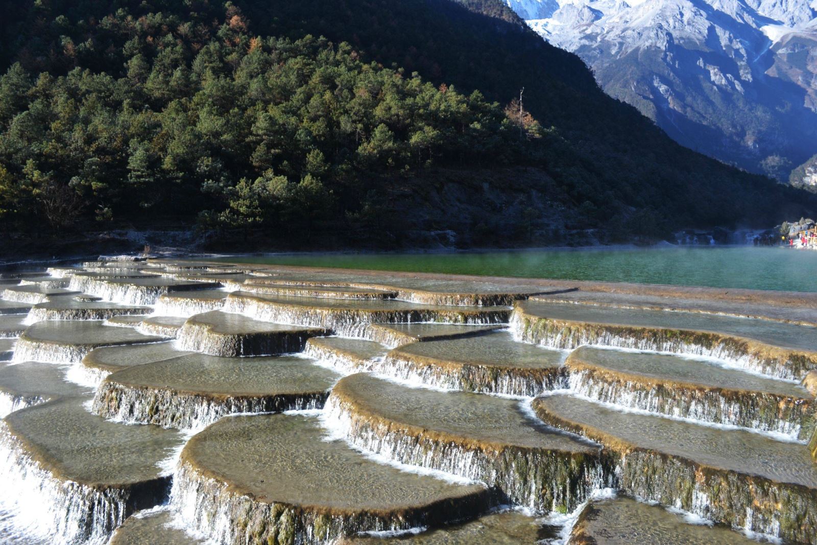 nhung-noi-khong-the-khong-den-khi-du-lich-le-giang-shangri-la