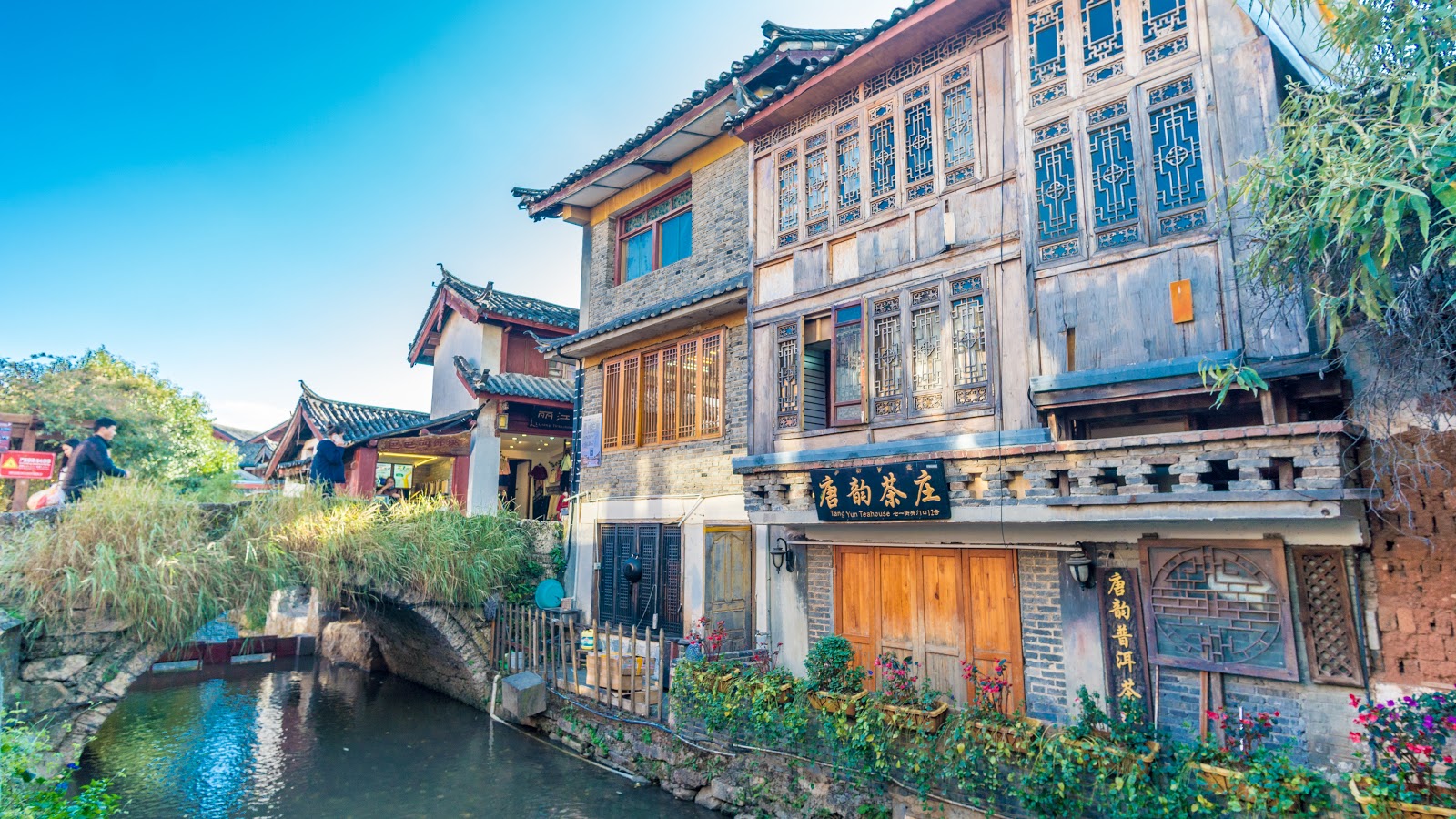 nhung-noi-khong-the-khong-den-khi-du-lich-le-giang-shangri-la